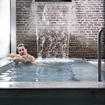 Hotell Thermenhotel Krone - Inklusive Felsentherme *