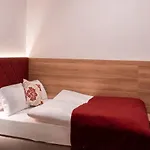 Thermenhotel Krone - Inklusive Felsentherme Hotel Bad Gastein