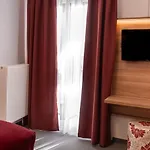 Thermenhotel Krone - Inklusive Felsentherme Hotell