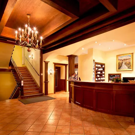 Thermenhotel Krone - Next To Skilift Szálloda *