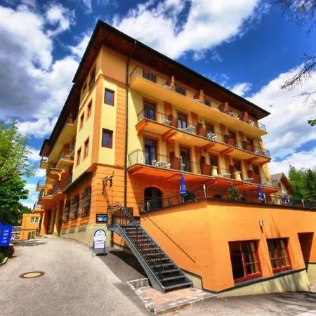 Thermenhotel Krone - Inklusive Felsentherme Hotel