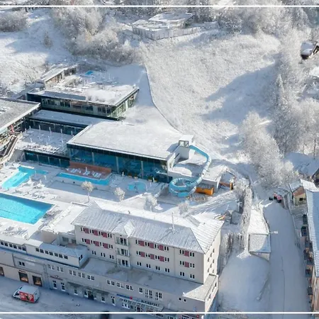 ホテル Thermenhotel Krone - Inklusive Felsentherme バードガシュタイン