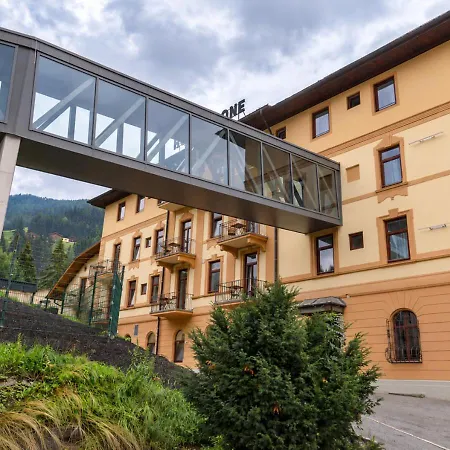 Thermenhotel Krone - Inklusive Felsentherme