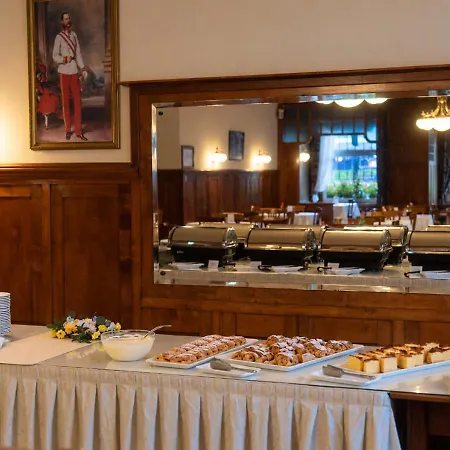 Thermenhotel Krone - Inklusive Felsentherme *